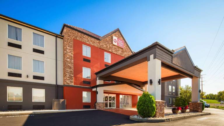 Best Western Plus New Cumberland Inn & Suites in New Cumberland, PA