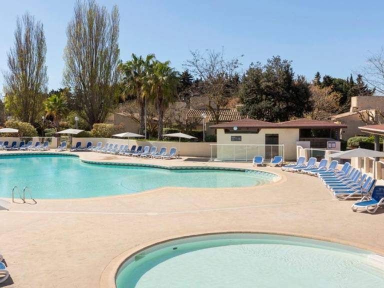 Rental apartment with heated pool | Pet-friendly — photo 3