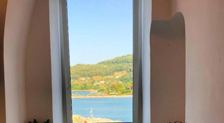 Holiday apartment with patio | Perfect for remote work — photo 3