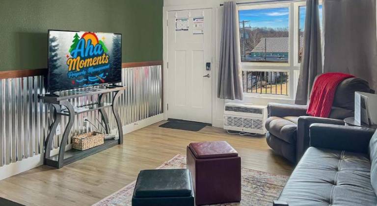 House with pool | Dogs allowed in Branson, MO