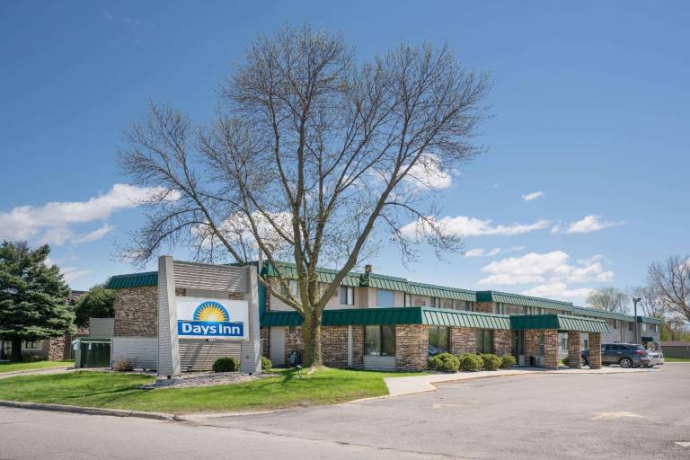 Days Inn by Wyndham Mason City in Mason City, IA