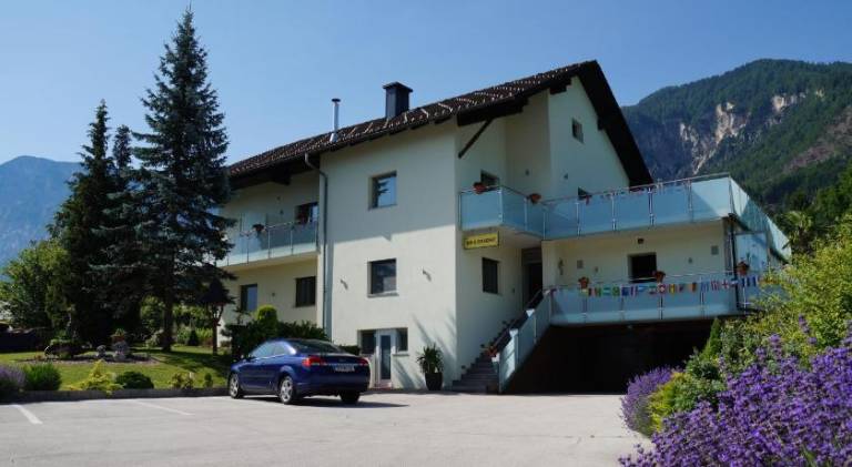 Gastehaus Tschertou