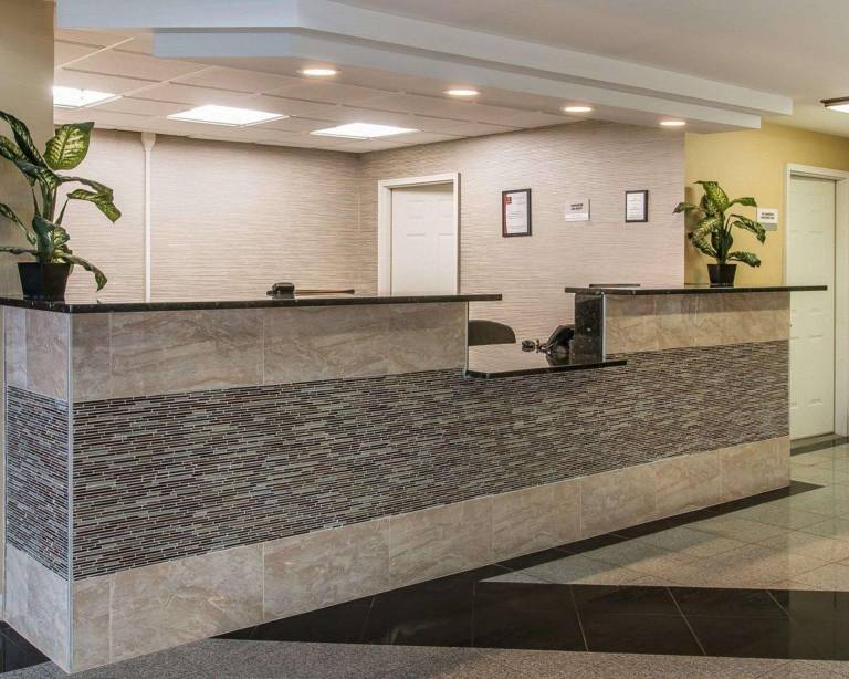 Clarion Inn I-94 near Expo Center — photo 5