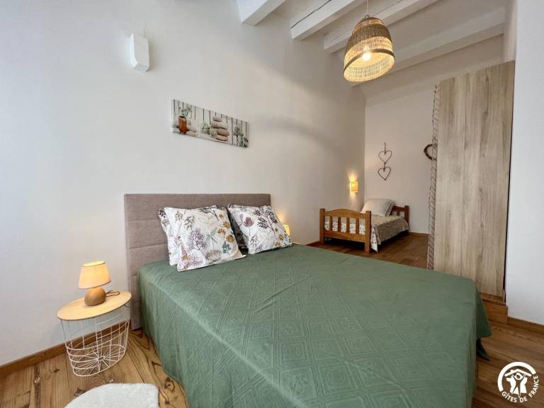 Fully equipped gite with BBQ, patio & garden | Pets allowed — photo 3