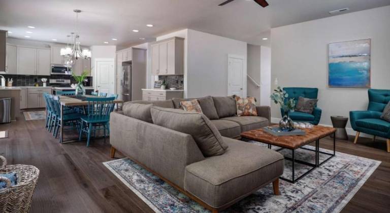 Vacation home with jacuzzi | Pets are welcome in Beaverton, OR