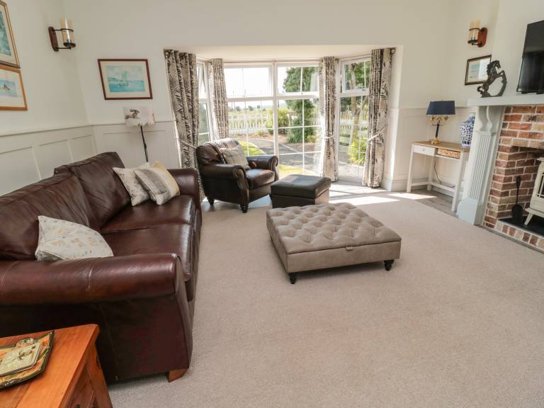 Cottage with garden | Beach view — photo 3