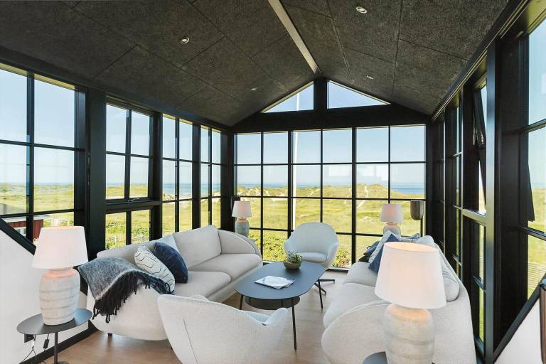 Vacation home with patio & barbecue | Sea view — photo 4