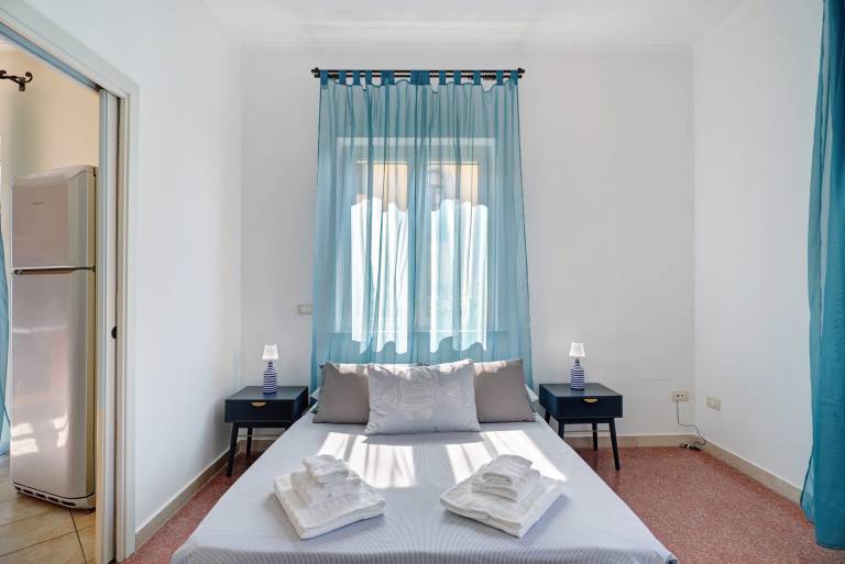 Apartment 'Ebbrezza Di Mare' with Sea View, Private Terrace, Air Conditioning, and Wi-Fi — photo 4