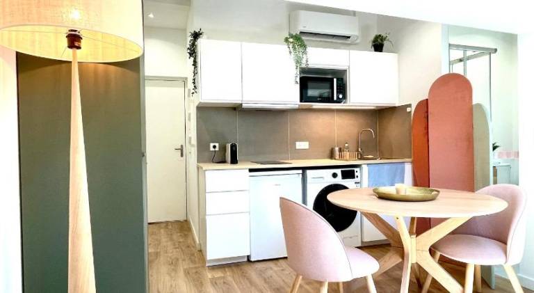 Apartment | Next to Capitole de Toulouse — photo 2