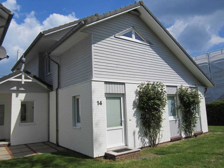 Ferienwohnung mit Hund inFalshöft, Ostsee  f&uuml;r max. 2 Personen