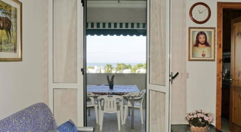 House | Next to the beach | Pets allowed — photo 2