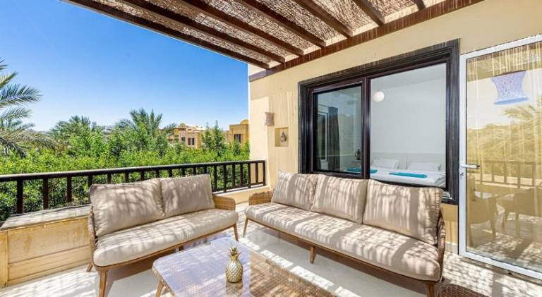 Holiday apartment with pool — photo 4