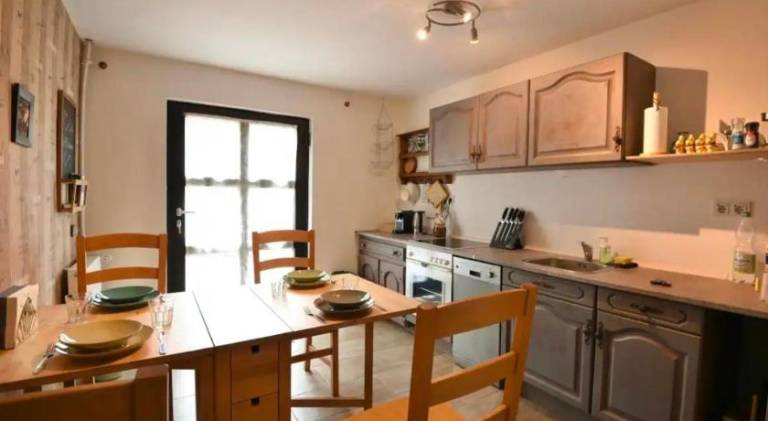 Rental apartment with 2 rooms for 4 persons — photo 3