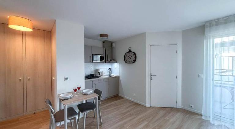 Lovely serviced apartment with sauna, terrace & garden | Pets are welcome — photo 4