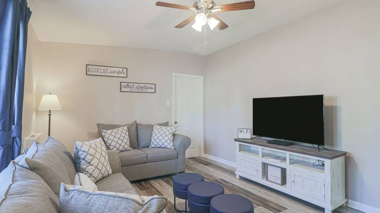 Walk-to-Beach Home with Fenced Yard — photo 3