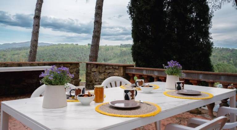 Rental apartment with barbeque, garden & terrace — photo 4