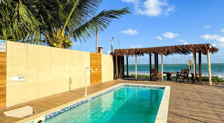 House with pool in Japaratinga