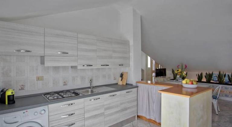 Holiday apartment with 2 rooms for 5 persons — photo 4