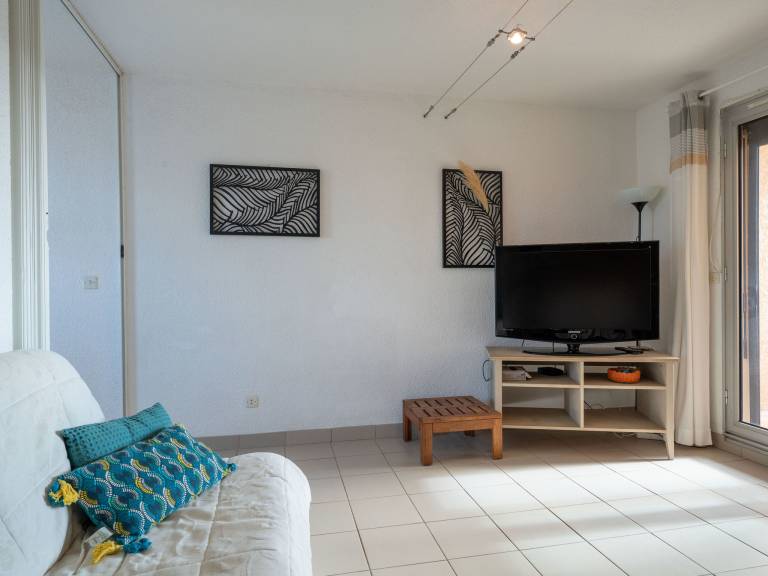 Holiday apartment with terrace — photo 5