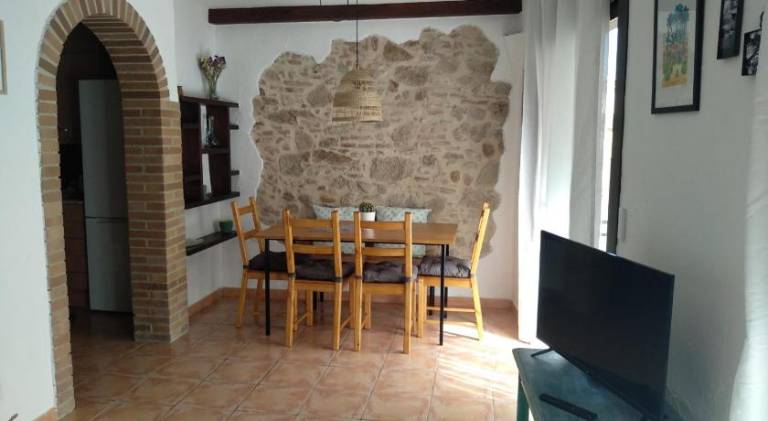 Rental apartment with 2 rooms for 4 persons — photo 2