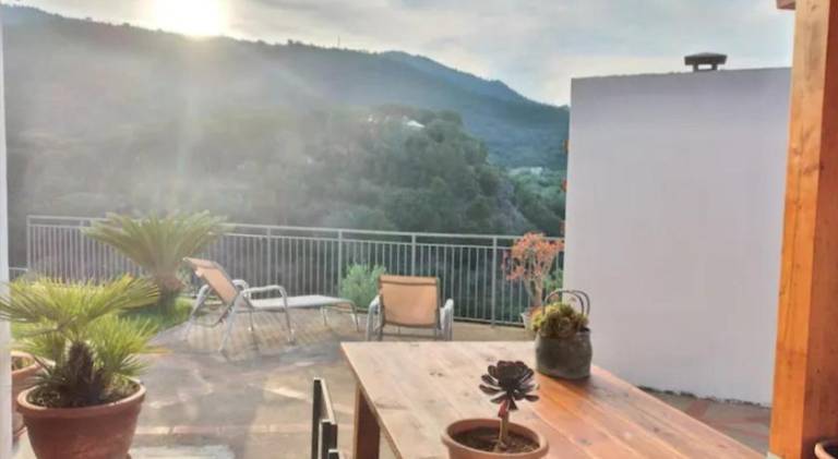 Vacation home with pool — photo 2