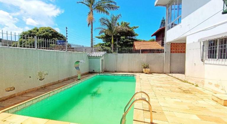Vacation home with pool | Suitable for remote work | Dogs allowed in Florianópolis
