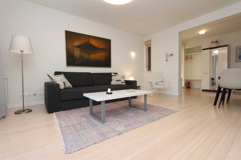 Holiday apartment with patio — photo 2