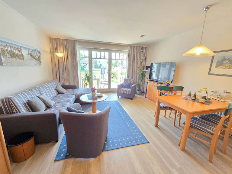 Komfort Ferienwohnung mit 1 Schlafzimmer und Terrasse im Erdgeschoss in Binz