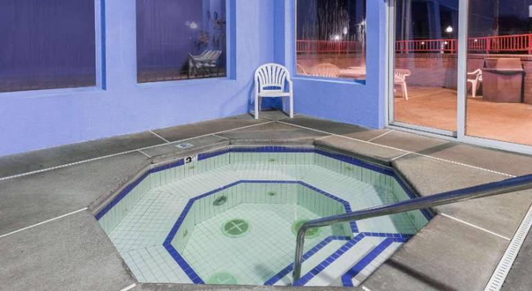 Super 8 By Wyndham Corvallis — photo 4