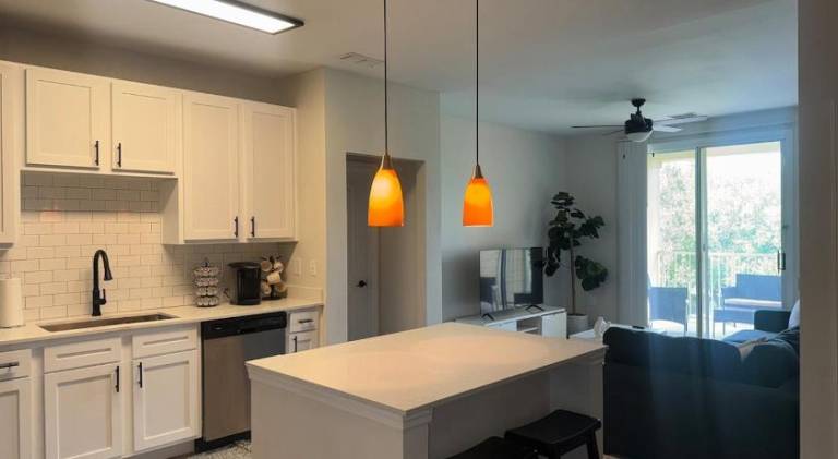 Rental apartment with pool in Jacksonville, FL