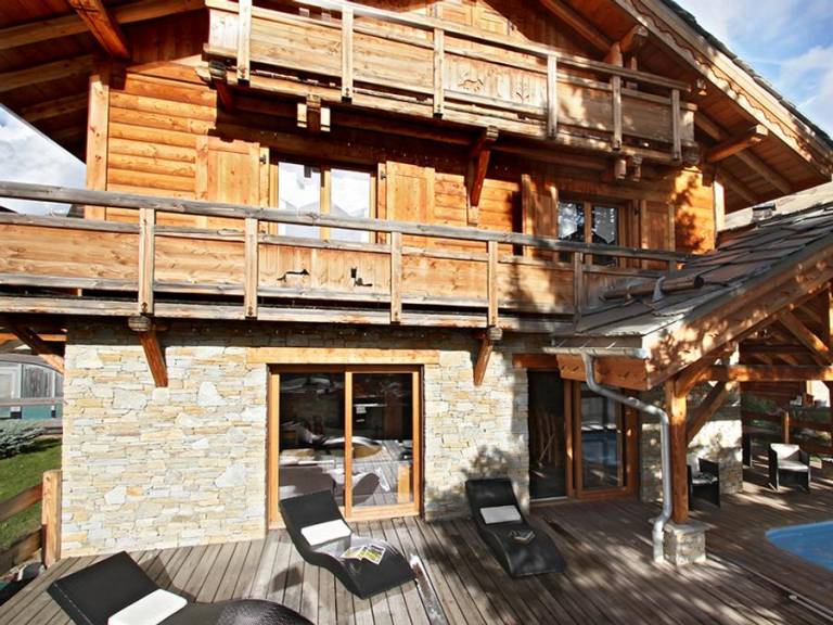 Charming chalet with private pool | Pets are welcome — photo 4