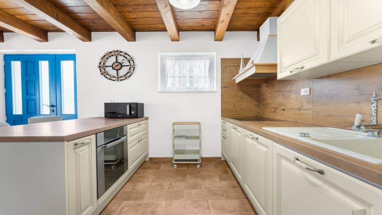 Fully equipped wonderful vacation home with barbeque, garden & terrace | Pets are welcome — photo 4