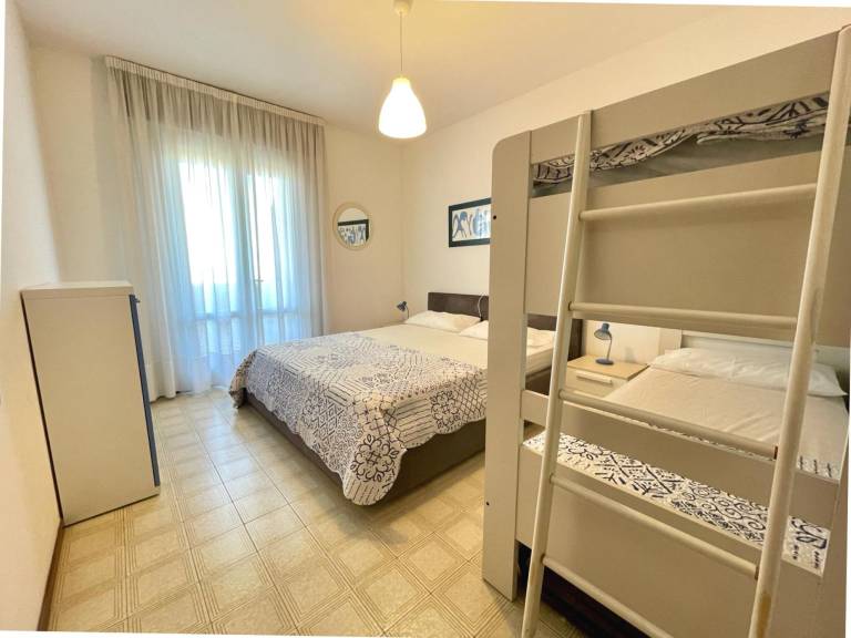 Family-oriented pleasant apartment with terrace | Garden view | Close to the beach | Pets are welcome — photo 5