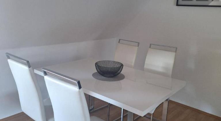 Holiday apartment with 2 rooms for 5 persons — photo 3
