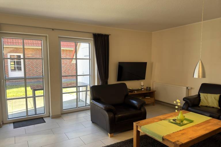 Fully equipped wonderful rental apartment with garden & patio | Beach nearby | Pet-friendly — photo 5