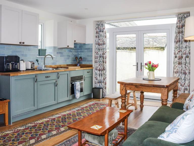 Cottage with garden | River view — photo 2