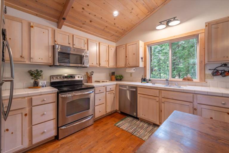 Vacation home with barbeque — photo 3
