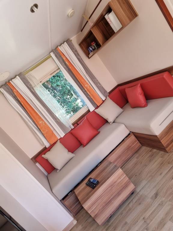 Mobile home  Bonifacio