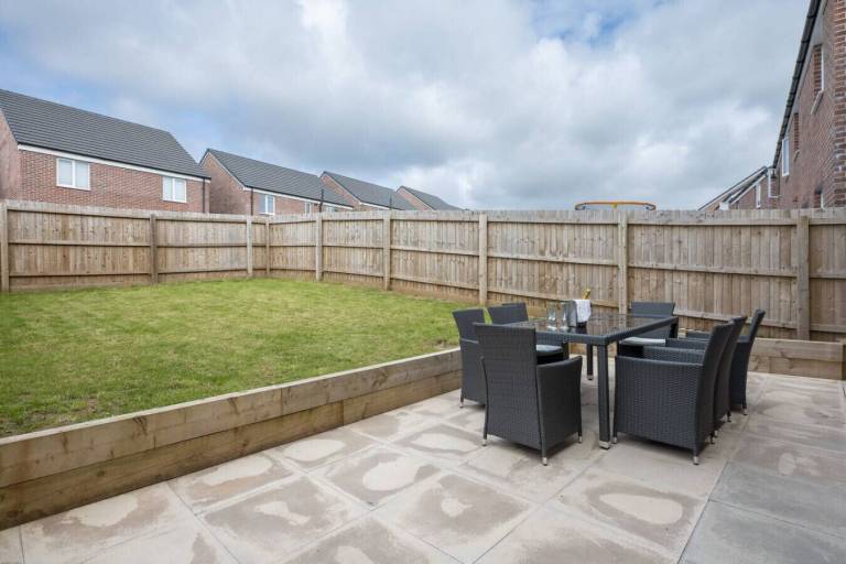 House  Bridgend