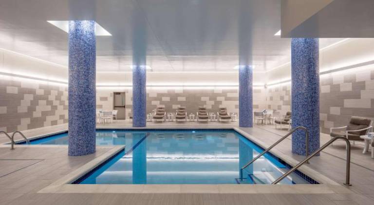 Embassy Suites by Hilton Minneapolis Downtown — photo 3