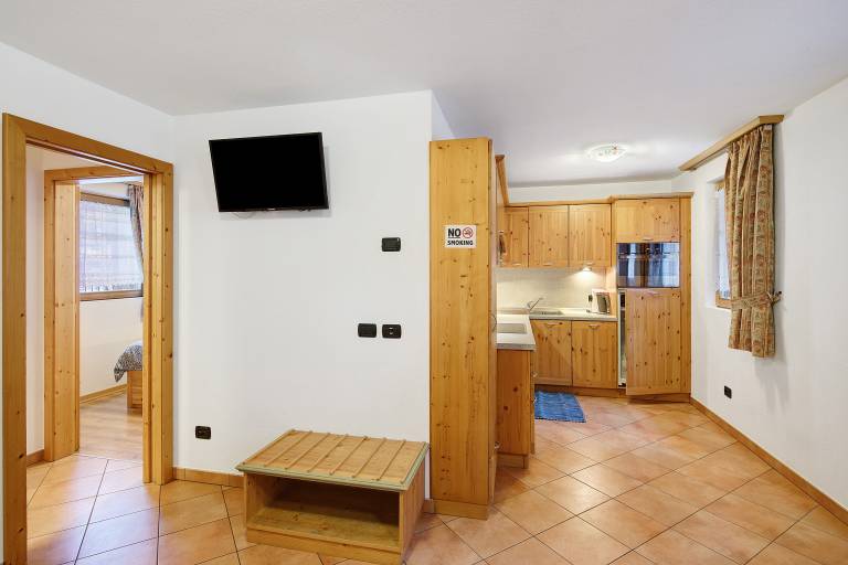 Fully equipped beautiful chalet with fast internet | Mountain view | Next to the ski | Pets allowed — photo 4