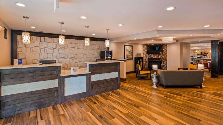 Best Western Plus North Joliet — photo 5