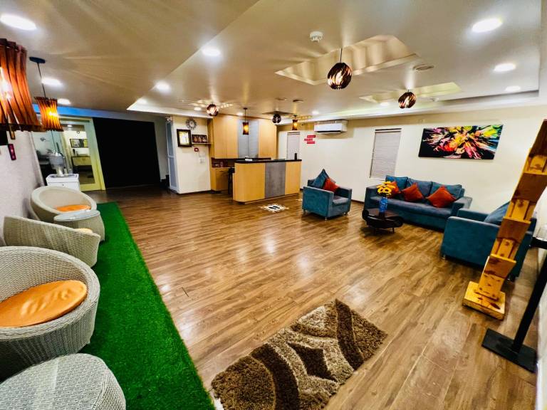 Galaxy Ivory Corporate Hotel