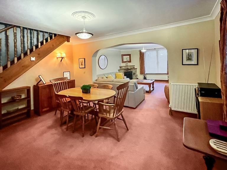 Family-oriented wonderful cottage with yard & barbecue | Pets allowed — photo 4