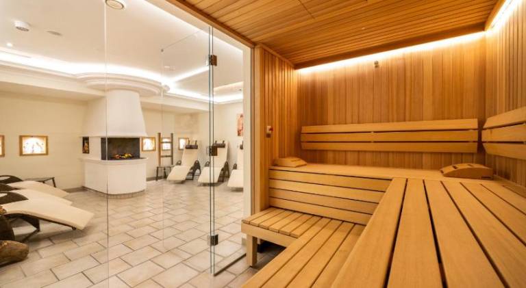 Chalet with pool | Pets are welcome — photo 5