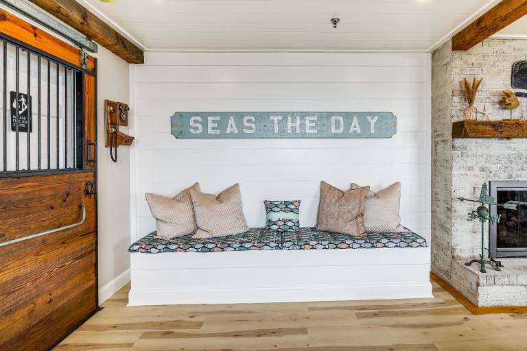 Family Beach Days: Dog-Friendly Cape Cod Condo — photo 5