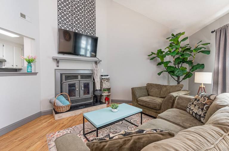 Condo Hampton