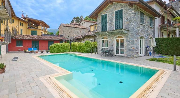 Vacation home with pool in Tremezzina