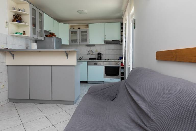 Three bedroom apartment with balcony and sea view Mimice, Omiš (A-2805-a) — photo 3