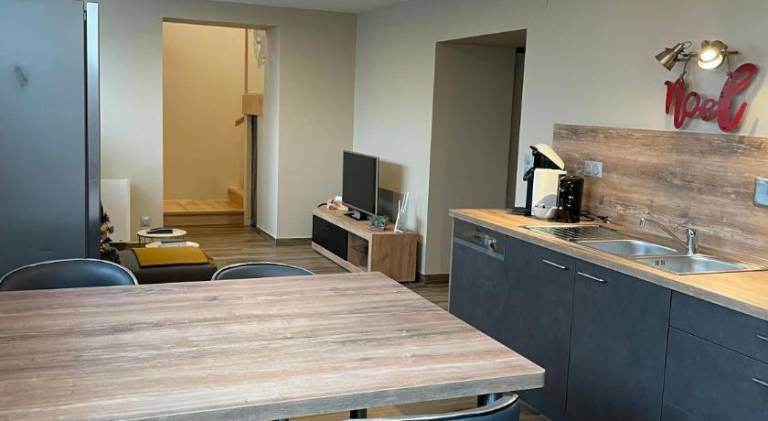 Rental apartment with hot tub — photo 4
